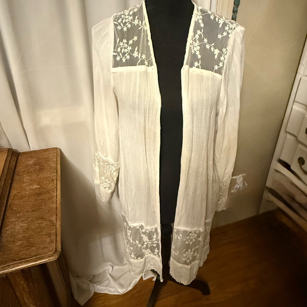 Boho Gypsy Witchy Flowy Knox Rose Sheer White Lace Trim Long Kimono Cardigan S